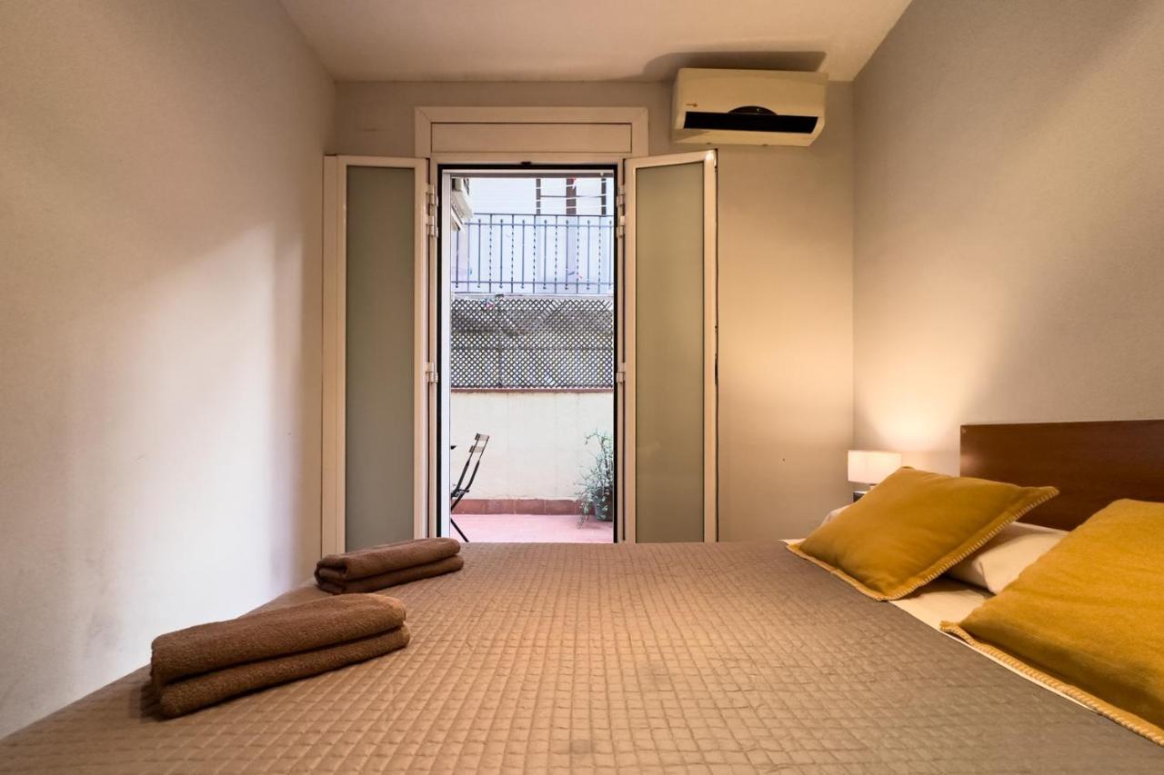 Aparteasy - Central Gracia Apartments Barcelona Kültér fotó