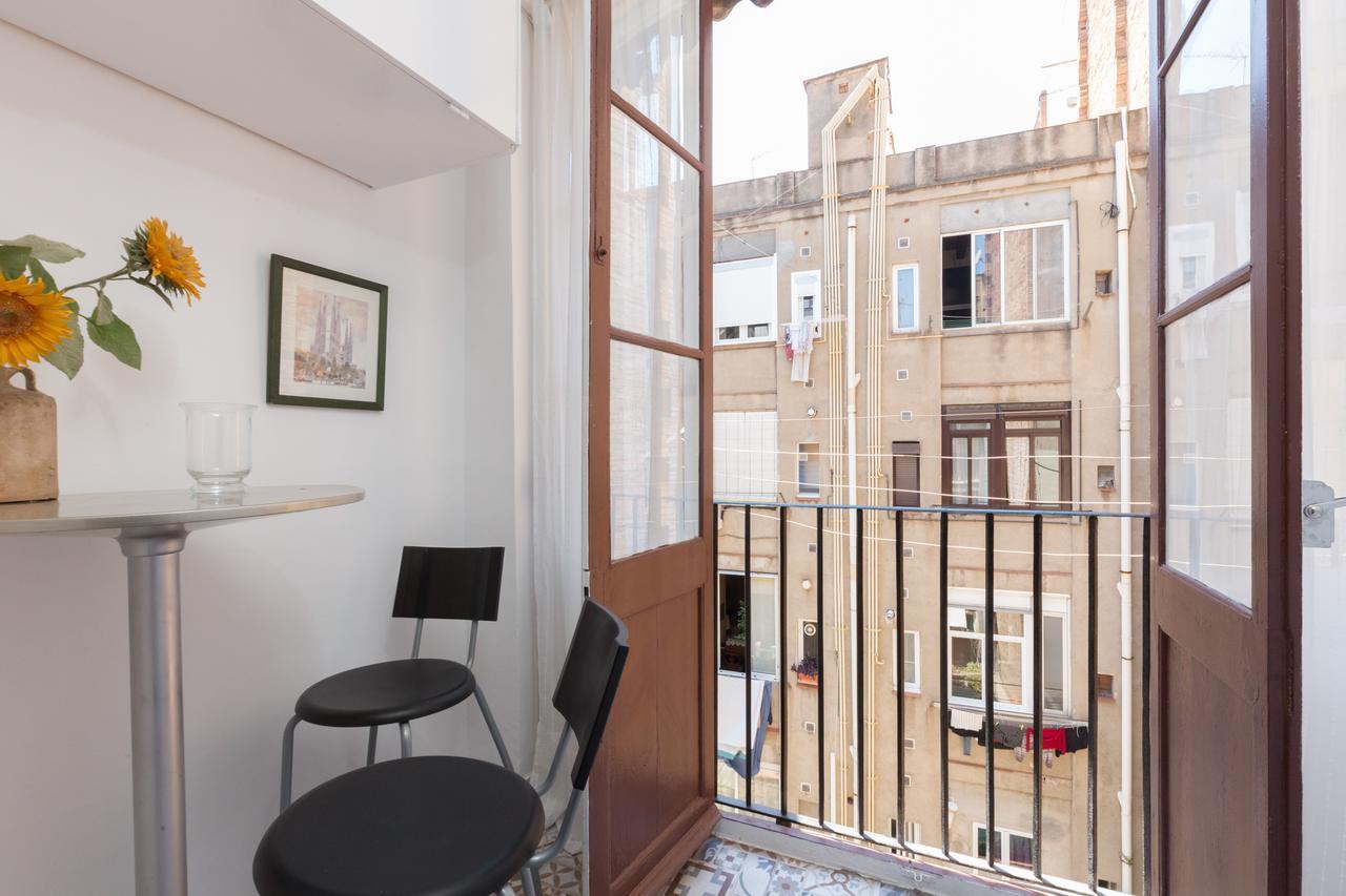 Aparteasy - Central Gracia Apartments Barcelona Kültér fotó